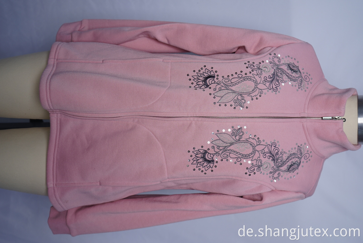 front have embroidered of women's coat